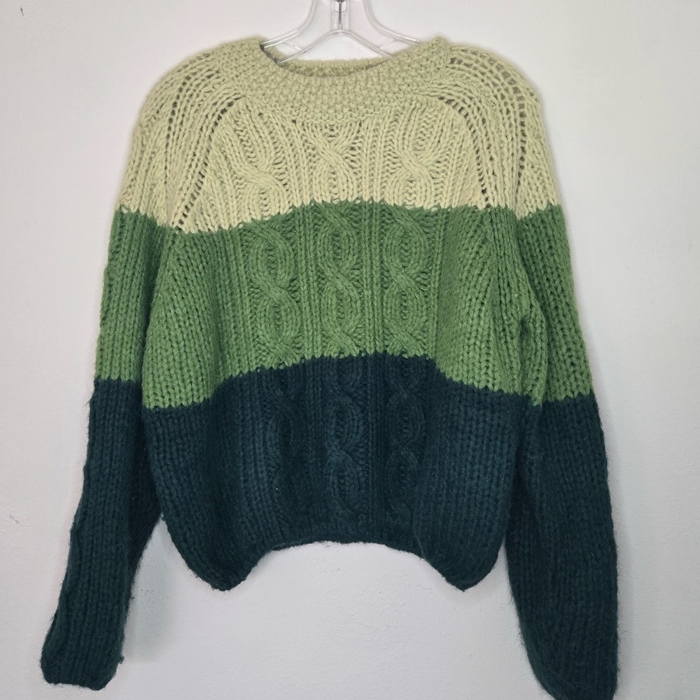 Gilli Colorblock Cable Knit Cropped Sweater Size S | Green & Cream Chunky Knit
